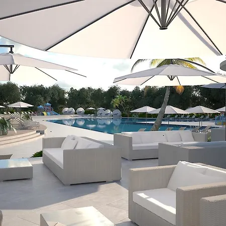פארק נופש Sunny Mobile Homes Bijela Uvala 4*