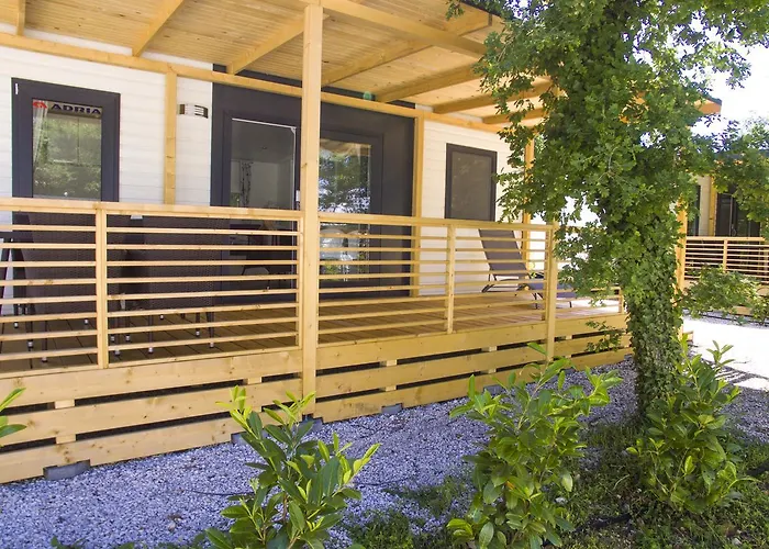 Sunny Mobile Homes Bijela Uvala Ferienpark 4*
