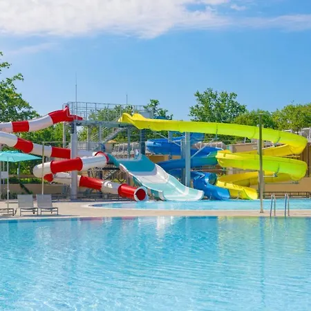 Sunny Mobile Homes Bijela Uvala 4* Mugeba