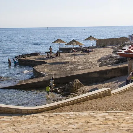 Sunny Mobile Homes Bijela Uvala 4* Mugeba